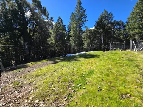 Exterior - 36193 Covelo Rd, Willits, CA 95490 photo 7 of 16
