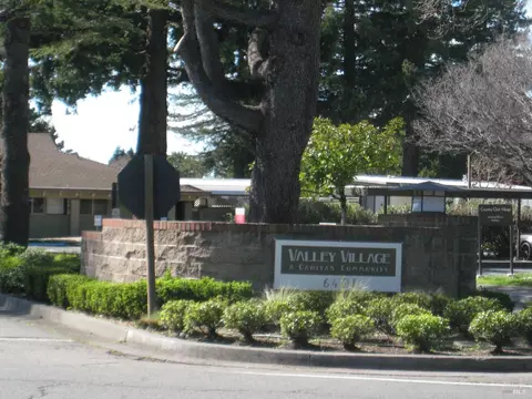 117 Walnut Cir, Rohnert Park, CA 94928