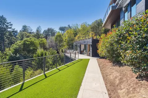 Exterior - 2 Upper Alcatraz Pl, Mill Valley, CA 94941 photo 7 of 11