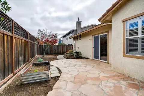 Exterior - 10 Culbertson Ct, Napa, CA 94558 photo 3 of 9