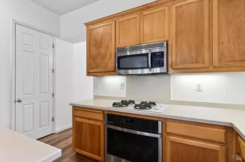 Kitchen - 10 Culbertson Ct, Napa, CA 94558 photo 4 of 4