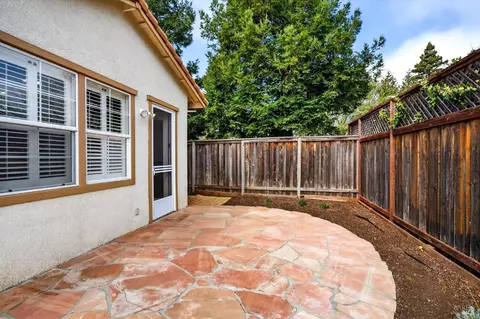 Exterior - 10 Culbertson Ct, Napa, CA 94558 photo 8 of 9