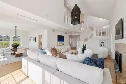 Living - 11 Gretchen Pl, Greenbrae, CA 94904 photo 2 of 2