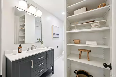 Bath - 404 Spruce St, Mill Valley, CA 94941 photo 3 of 3