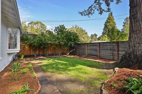 Exterior - 404 Spruce St, Mill Valley, CA 94941 photo 7 of 9