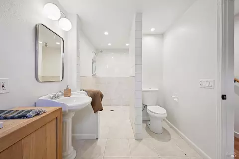 Bath - 404 Spruce St, Mill Valley, CA 94941 photo 2 of 3