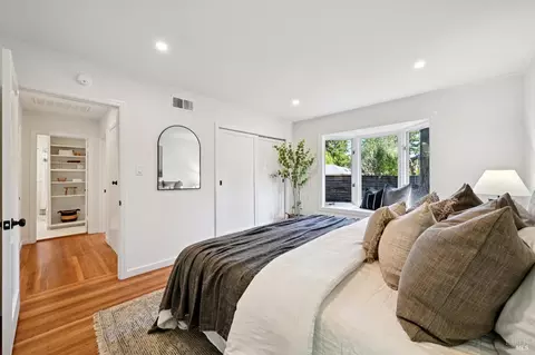 Bedroom - 404 Spruce St, Mill Valley, CA 94941 photo 4 of 5
