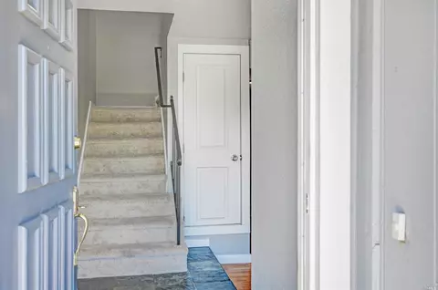 Entry Way - 2016 Clearview Cir, Benicia, CA 94510 photo 1 of 2