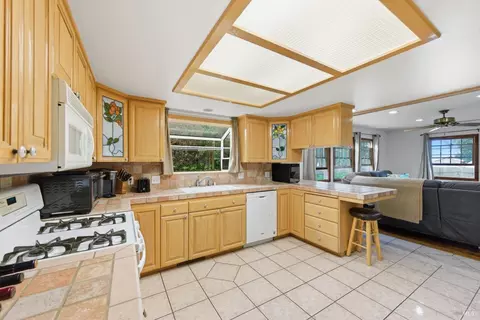 Kitchen - 639 E 5th St, Benicia, CA 94510 photo 6 of 7