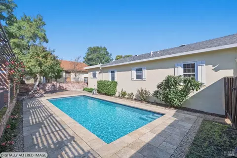 Exterior - 639 E 5th St, Benicia, CA 94510 photo 11 of 11