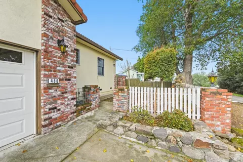 Exterior - 639 E 5th St, Benicia, CA 94510 photo 6 of 11
