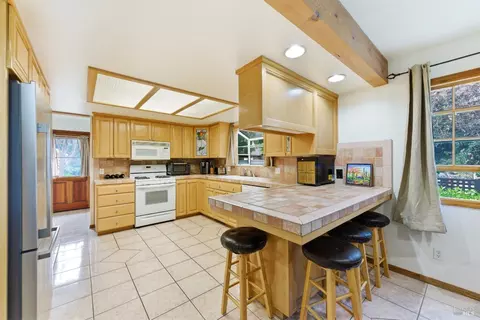 Kitchen - 639 E 5th St, Benicia, CA 94510 photo 5 of 7