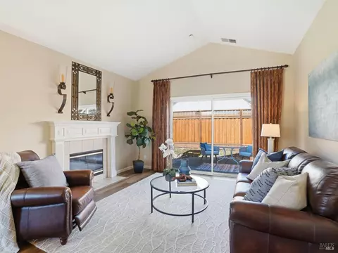 753 Pearl Bailey Ct, Windsor, CA 95492 photo 11