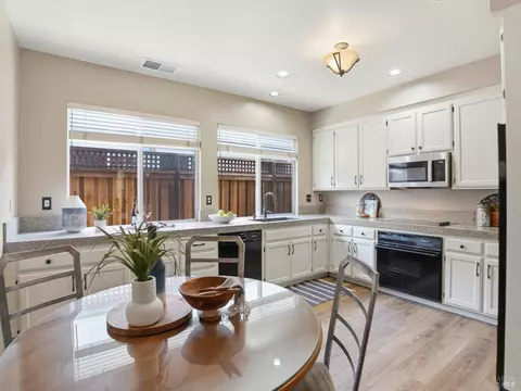 753 Pearl Bailey Ct, Windsor, CA 95492 photo 12