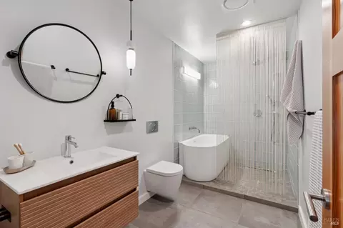 Bath - 119 Bretano Way, Greenbrae, CA 94904 photo 4 of 7