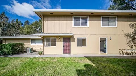 2660 Coffey Ln, Santa Rosa, CA 95403