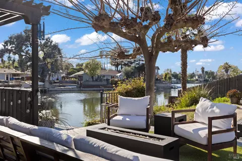 120 E Lake Dr, Antioch, CA 94509