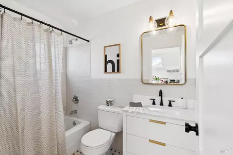 Bath - 597 Ethel Ave, Mill Valley, CA 94941 photo 1 of 5