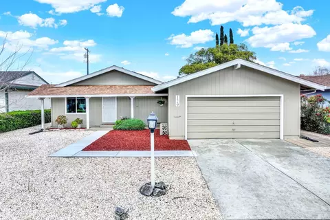 129 Carlsbad Cir, Vacaville, CA 95687