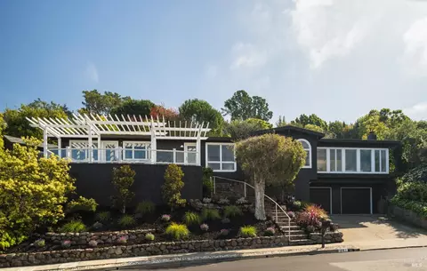 641 Hilary Dr, Tiburon, CA 94920