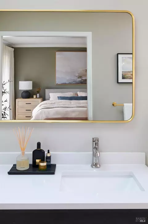 Bath - 154 W Spain St #A, Sonoma, CA 95476 photo 3 of 6
