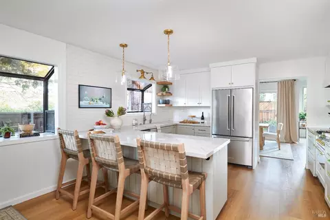 154 W Spain St #A, Sonoma, CA 95476