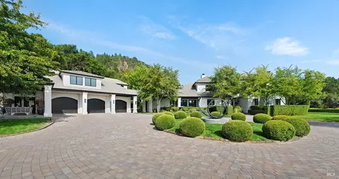 Exterior - 4395 Pine Flat Rd, Healdsburg, CA 95448 photo 3 of 17