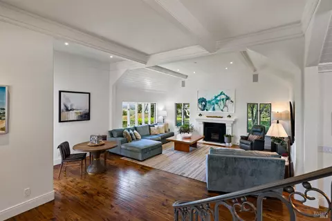 Living - 4395 Pine Flat Rd, Healdsburg, CA 95448 photo 1 of 8