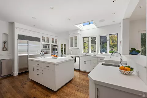 Kitchen - 4395 Pine Flat Rd, Healdsburg, CA 95448 photo 1 of 6