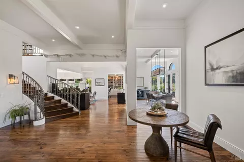 Entry Way - 4395 Pine Flat Rd, Healdsburg, CA 95448 photo 2 of 7