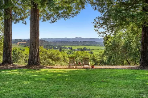 Exterior - 4395 Pine Flat Rd, Healdsburg, CA 95448 photo 15 of 17