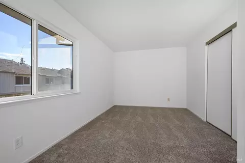 Bedroom - 31 Front St #E, Healdsburg, CA 95448 photo 4 of 6