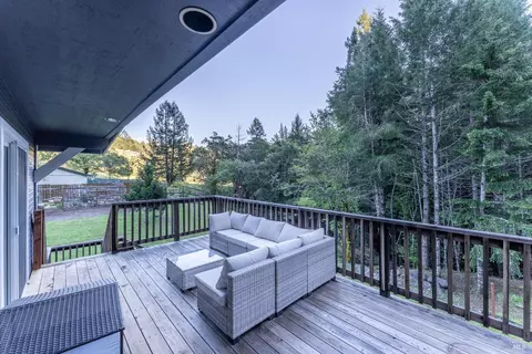 Exterior - 26845 Poppy Dr, Willits, CA 95490 photo 6 of 15