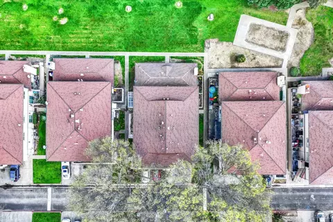 View/Area - 1941 Aletha Ln #4, Vacaville, CA 95687 photo 8 of 12