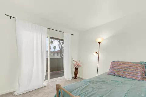 Bedroom - 1941 Aletha Ln #4, Vacaville, CA 95687 photo 1 of 10