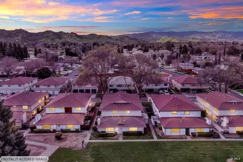 View/Area - 1941 Aletha Ln #4, Vacaville, CA 95687 photo 12 of 12