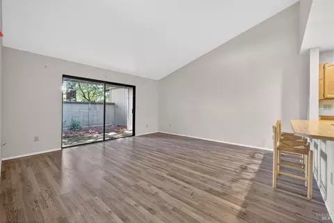 Living - 106 Nicholas Ct, Cotati, CA 94931 photo 1 of 3