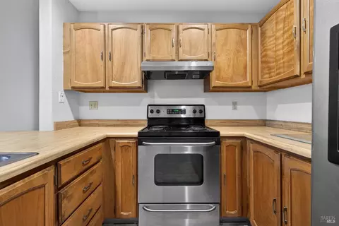 Kitchen - 106 Nicholas Ct, Cotati, CA 94931 photo 3 of 3
