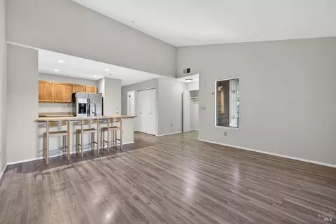 Living - 106 Nicholas Ct, Cotati, CA 94931 photo 3 of 3