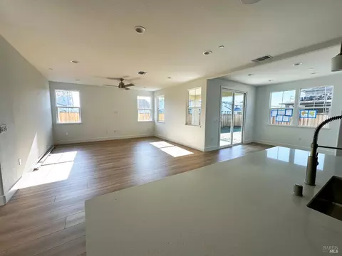 Living - 701 Castle St, Oakley, CA 94561 photo 3 of 6