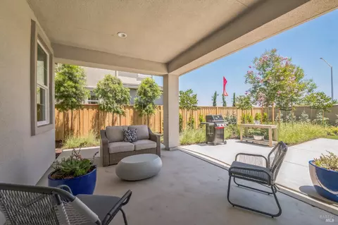 Exterior - 701 Castle St, Oakley, CA 94561 photo 2 of 2