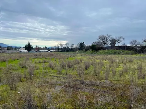 1 Ford Rd, Ukiah, CA 95482 photo 5