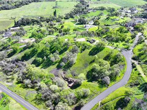 6958 Oak Tree Trl, Vacaville, CA 95688