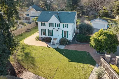 6740 Covey Rd, Forestville, CA 95436