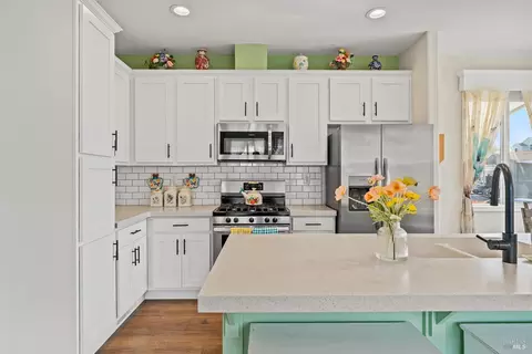 81 Pixy Pl, Santa Rosa, CA 95409