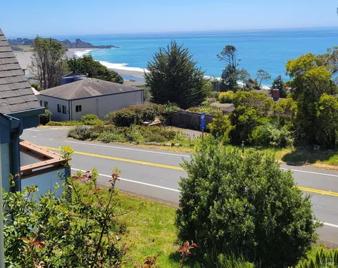 38934 Cypress Way, Gualala, CA 95445