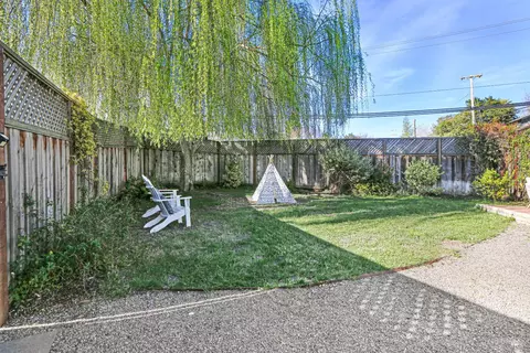 Exterior - 229-231 Bodega Ave, Petaluma, CA 94952 photo 4 of 10