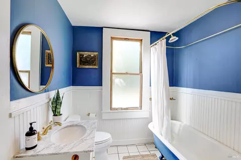 Bath - 229-231 Bodega Ave, Petaluma, CA 94952 photo 1 of 3