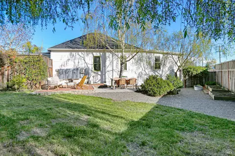 Exterior - 229-231 Bodega Ave, Petaluma, CA 94952 photo 10 of 10