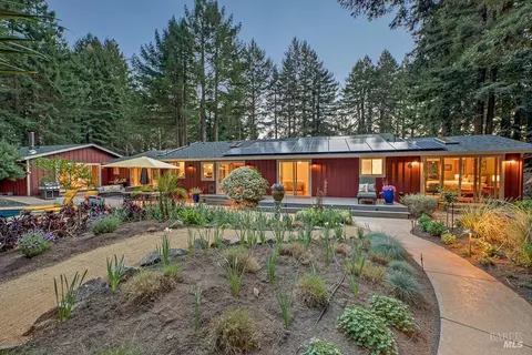 Exterior - 17600 Willow Creek Rd, Occidental, CA 95465 photo 37 of 44